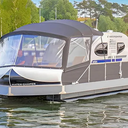 Botel Hausboot *